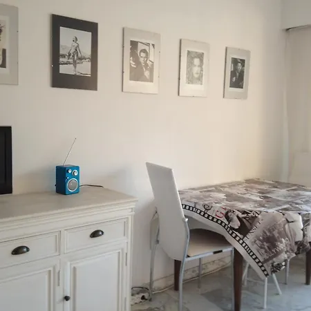 Tambourins 411 Apartment